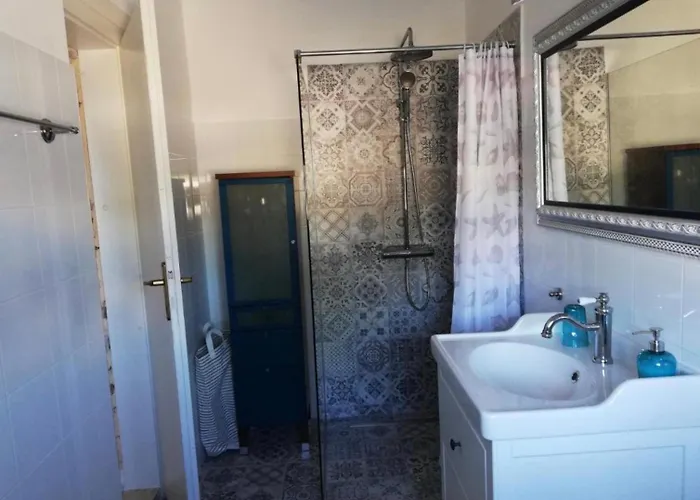 Rubus - Stivan, Cres - 900 M To Merascica *